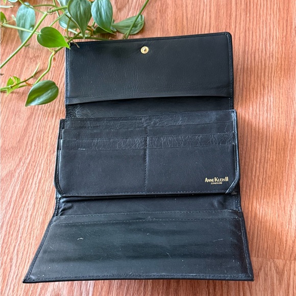Anne Klein CowHide Black Leather Wallet - Picture 5 of 6
